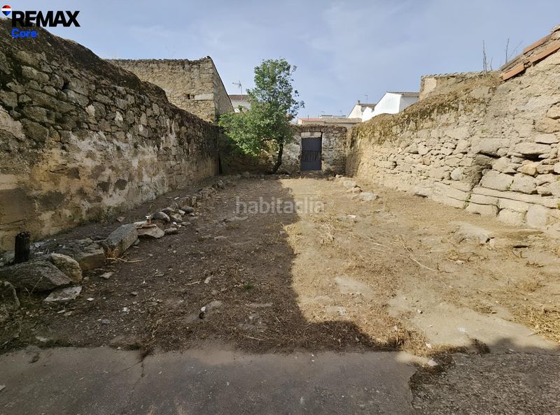 Foto b9f85a2f-f754-4ef0-9a82-42ef71732397. Casa a Torrequemada