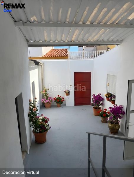Foto df8edb72-9c3f-40ac-9a29-c227c679e6a5. Casa con parcheggio in Albuera (La)