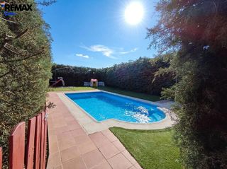 House in Sierra de Fuentes. Refugio exclusivo en sierra de fuentes calidez, naturaleza y pri