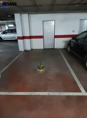 Car parking in Maria Auxiliadora - Barriada de Llera. Oportunidad estratégica en manuel saldaña! plaza de garaje con t