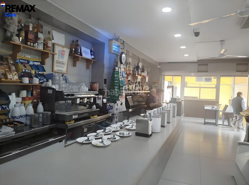 Foto 287f5592-e2fe-4747-b8d4-d2145a19a942. Local comercial a Montijo