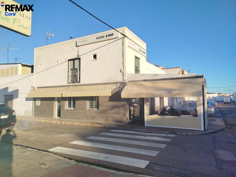 Foto 30912f8c-091b-4413-b371-02c7dcadd0d9. Local comercial a Montijo