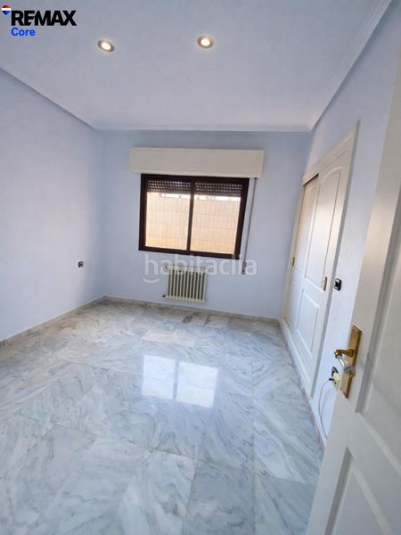 Foto 02dd4e48-fd28-4b31-9556-1df4d288728c. Rent flat with heating in Centro Cáceres