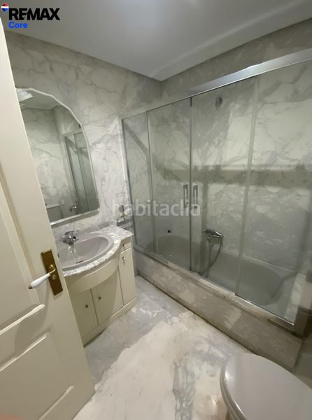 Foto 1747d157-6f9d-4311-bce0-5f0b403e72e4. Rent flat with heating in Centro Cáceres
