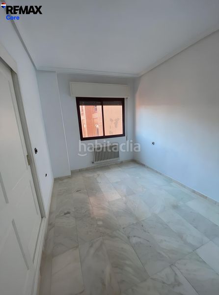Foto 1bf1a6fc-d1c9-4095-8f08-f1d6a32d95e7. Rent flat with heating in Centro Cáceres