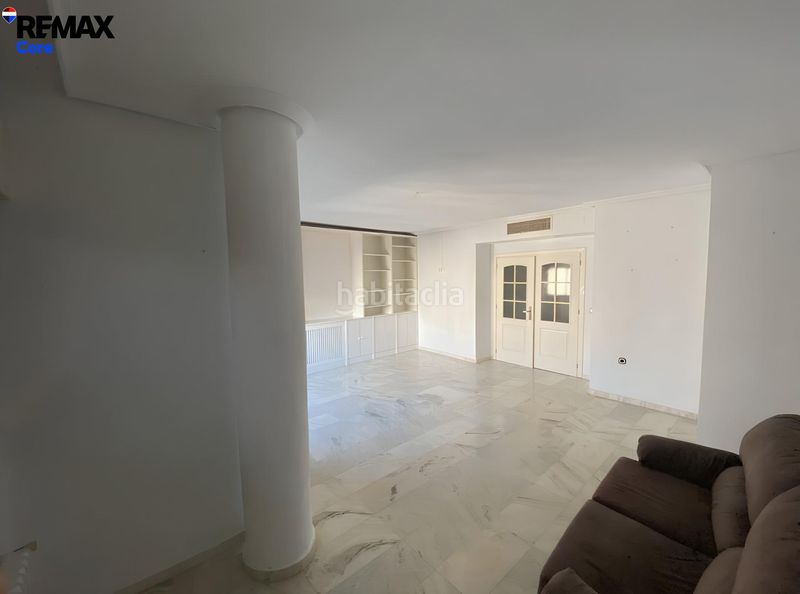 Foto 98bc1256-d9ff-41a7-a0b3-13e51cb3a24b. Rent flat with heating in Centro Cáceres