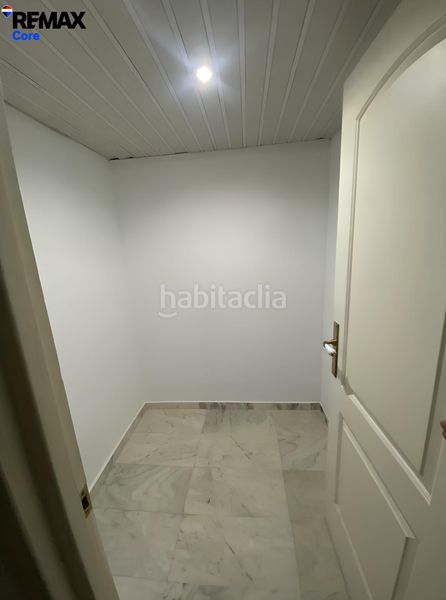 Foto e9b6e308-dc01-4f12-92d7-375ffb9dd11b. Rent flat with heating in Centro Cáceres