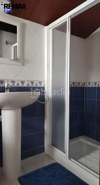 Foto 370c9ce4-f193-40c9-8f2c-35743d76b4b0. Casa amb aparcament a Feria