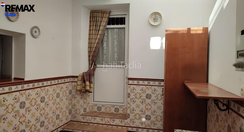 Foto 554f7cb2-9b8e-43bf-a96f-36c7dc9b6896. Casa amb aparcament a Feria