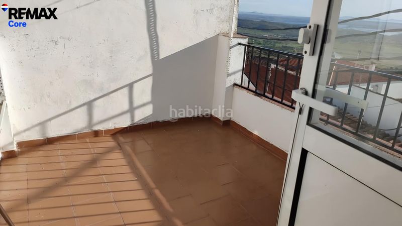 Foto b0a46a9a-a79d-4493-9e36-a31f44302f19. Casa amb aparcament a Feria