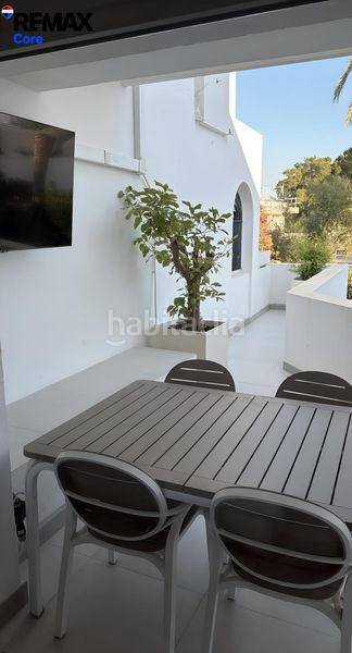 Foto a9dc3aa4-d5af-4946-a60b-3d4d2f369668. Dúplex amb calefacció aparcament piscina a Sotogrande costa Sotogrande