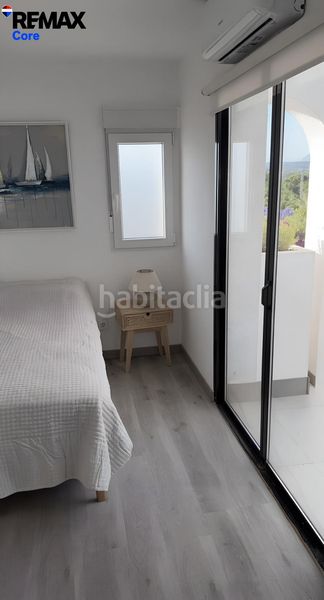 Foto bf58b898-94b7-4dd7-b732-f4e4a7c8a4d3. Dúplex amb calefacció aparcament piscina a Sotogrande costa Sotogrande