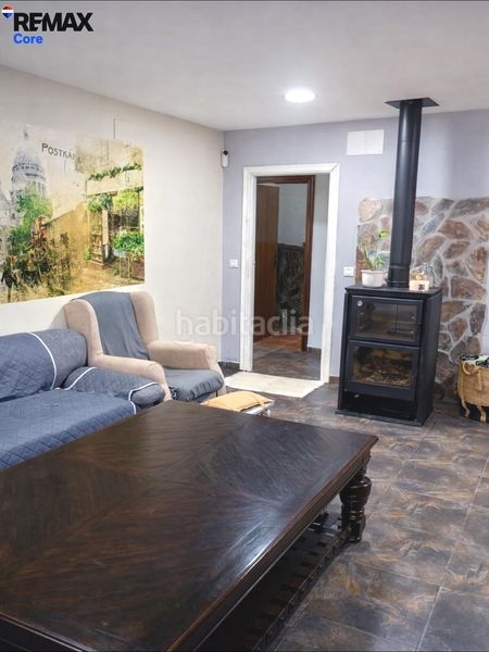 Foto af969de4-e4f7-468f-80c2-bf9dba764593. Casa amb aparcament a Dehesilla de Calamón - Campomanes Badajoz