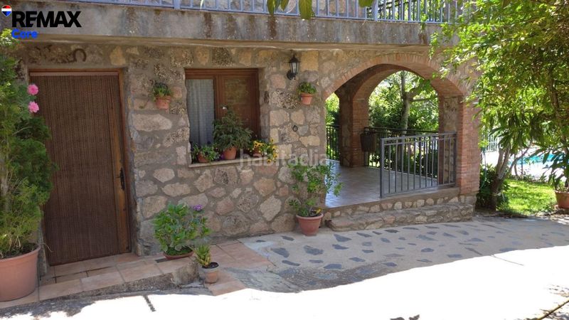 Foto f1c6d684-f8c9-4cbb-aad6-96f9fbb93a4b. Casa amb calefacció aparcament piscina a Valencia de Alcántara