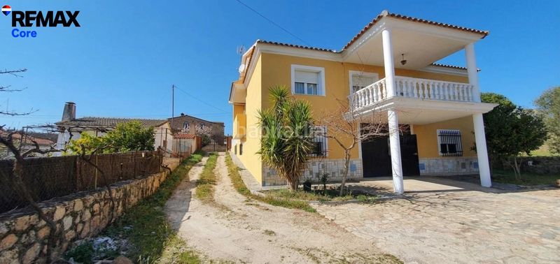 Foto b211cf55-e746-4e52-b3c6-32633959adf6. Casa amb calefacció aparcament a Valencia de Alcántara
