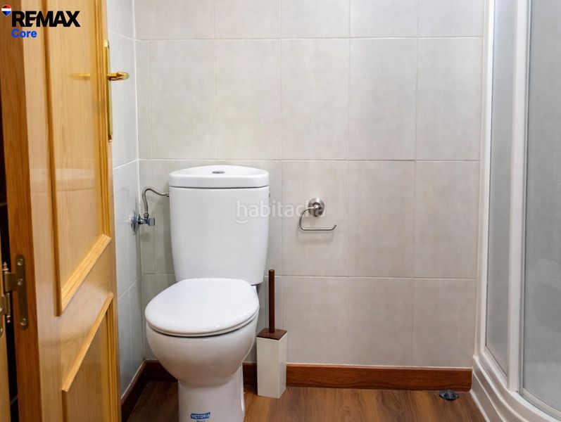 Foto c9bb2da7-90e3-4637-9708-80a054d05de2. Casa adossada amb calefacció aparcament piscina a Cáceres