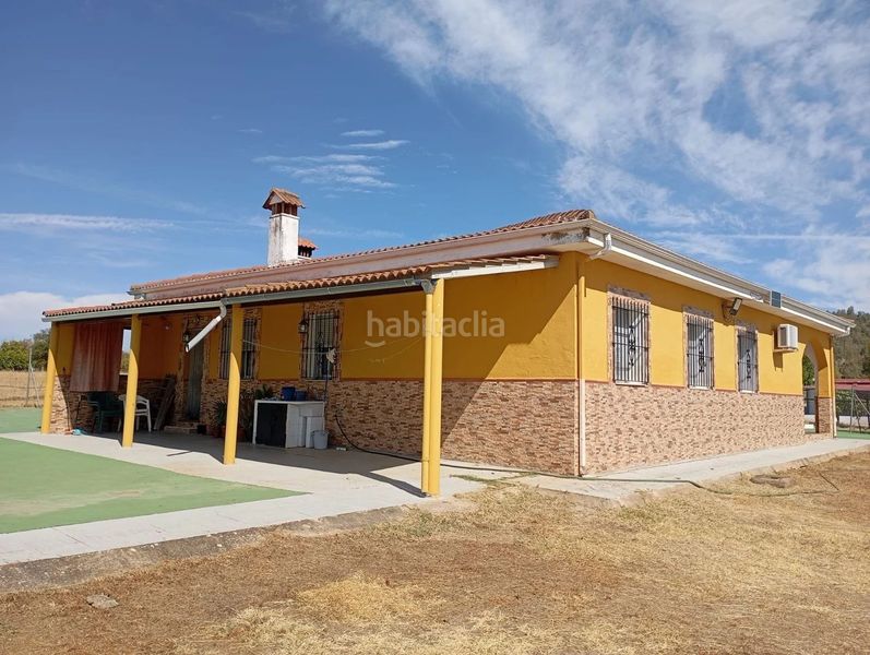Foto 26a940c2-5235-4273-9666-984c3f0bfa58. Xalet amb aparcament piscina a Ceres Golf Cáceres