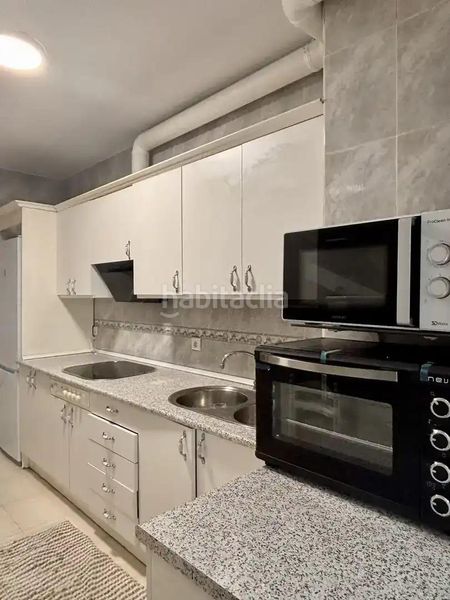 Foto 0661fc8d-8425-4a4a-ad74-34ed8eed64dc. Rent flat with heating in Centro Cáceres