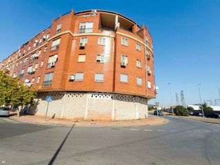 Local Comercial a Avenida Elvas