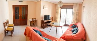Etagenwohnung in Casco Antiguo