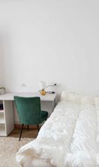 Location Appartement à Casco Antiguo. Piso alquiler en calle barrio nuevo, caceres