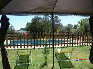 Casa a Puebla de Obando. Dos casas rurales con piscina y licencia turística  ideal para i
