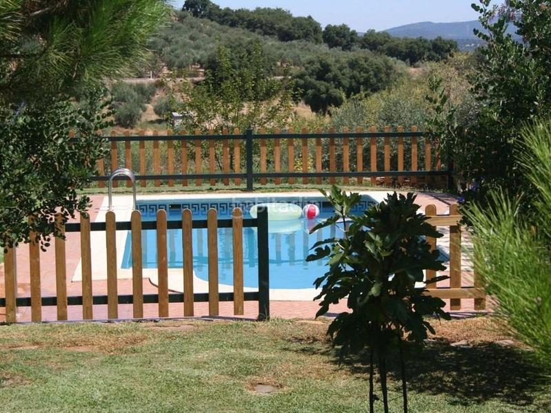 Foto bb2593c7-1a1a-47dd-8783-3e9a4fb94952. Casa dos casas rurales con piscina y licencia turística ideal para inversores o segunda residencia en Puebla de Obando