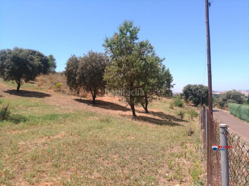 Foto 0be10c81-1019-471c-9f0a-a010aba321bb. Terreny residencial a Carretera de Sevilla - Los Montitos Badajoz