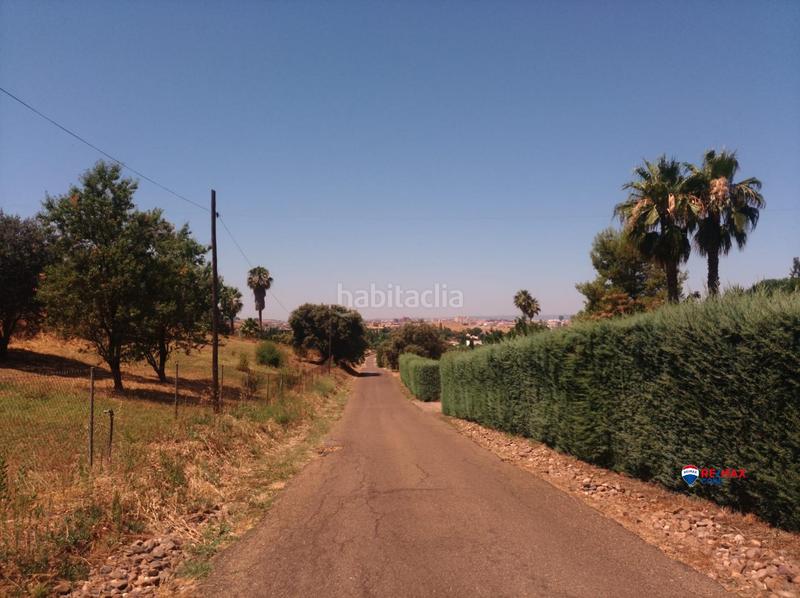 Foto 86f7d7bd-c905-4b94-91e4-4c343e9893e3. Terreny residencial a Carretera de Sevilla - Los Montitos Badajoz