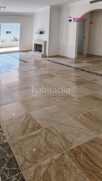 Foto 2047c2e8-7767-4f65-9b54-e2dd27cec5b9. Appartamento con parcheggio piscina in Aloha Marbella