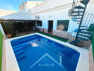 Maison jumele en Castilblanco de los Arroyos. Acogedora casa familiar en la sierra norte de sevilla.