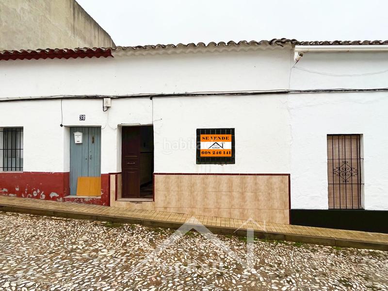 Foto f96de340-9a62-437c-b3f1-e6ab82490306. Semi detached house in Almadén de la Plata