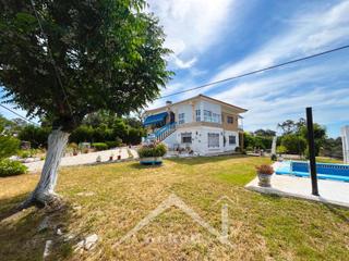 Xalet  Calle gines. Hermoso chalet en los lagos del serrano. guillena. sevilla.