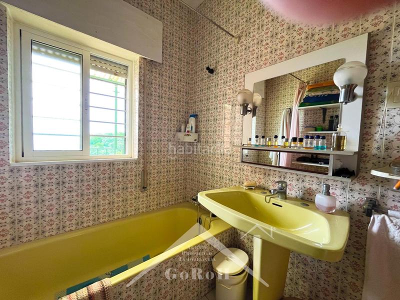 Foto a01fb4fe-205a-4f20-a0cd-80108e823597. Chalet with heating parking pool in Los Lagos Guillena