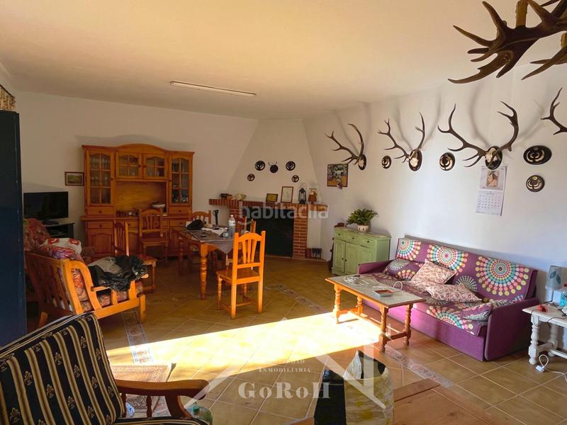 Foto 710a06ab-b8b9-438d-b3a6-0e98fa155520. Finca rústica parcela rústica con vivienda, instalaciones ganaderas y licencia zoológica en Castilblanco de los Arroyos