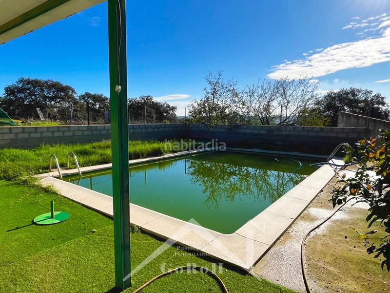 Foto ed1809ae-e7f3-41e8-8f06-d08131aa21f9. Finca rústica parcela rústica con vivienda, instalaciones ganaderas y licencia zoológica en Castilblanco de los Arroyos