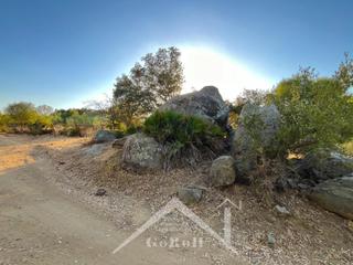 Finca rústica  Guillena. Parcela en venta en urb. entrelagos, guillena  un refugio natura