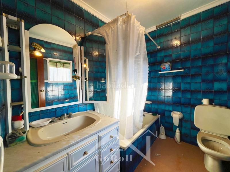 Foto ae30847f-918c-4e12-81bd-e1b14da3a04f. Semi detached house in Castilblanco de los Arroyos