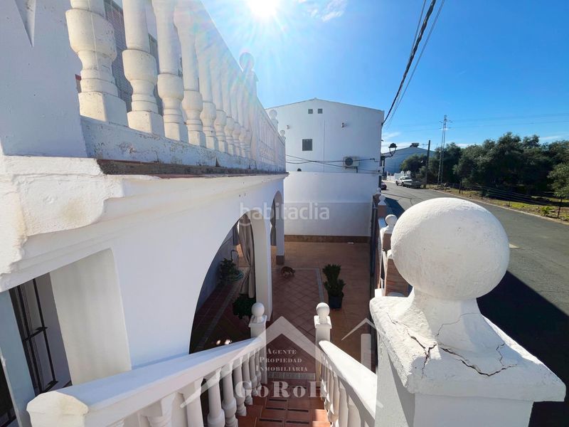 Foto 7f298ef6-f344-42d7-8594-f7b668008d00. Casa amb aparcament a Castilblanco de los Arroyos