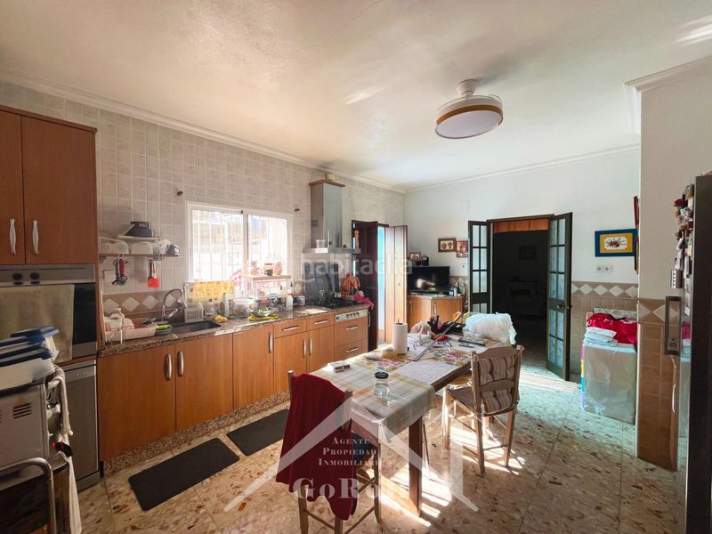 Foto a1765908-9cd2-4fd1-a45f-7335319b722e. Casa amb aparcament a Castilblanco de los Arroyos