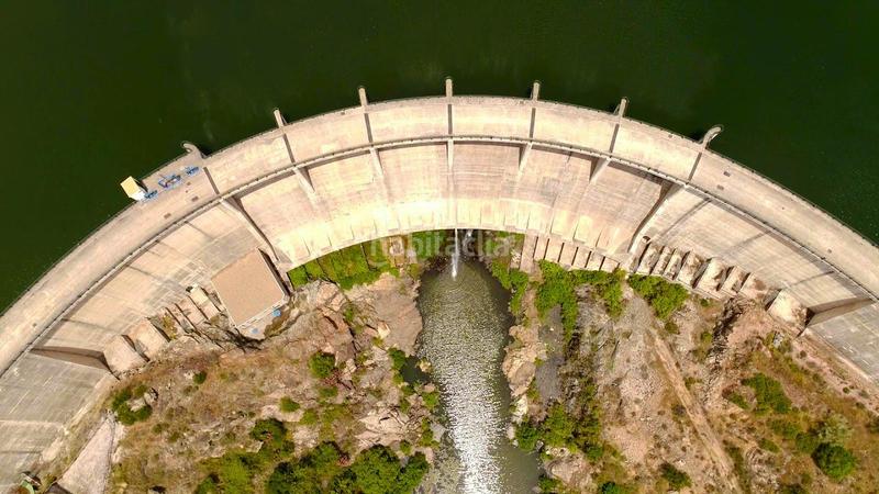 Foto 2a17aa9f-3107-4014-91d3-6634d0f82c61. Semi detached house in Castilblanco de los Arroyos