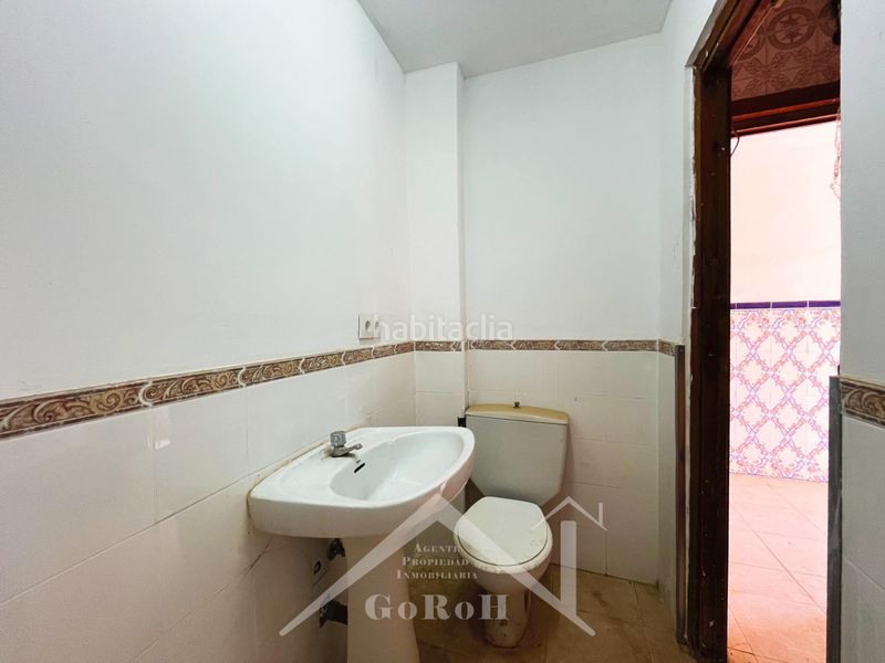 Foto 124f12a7-04d2-4ede-a29b-13985bc0e278. Casa adossada a Constantina