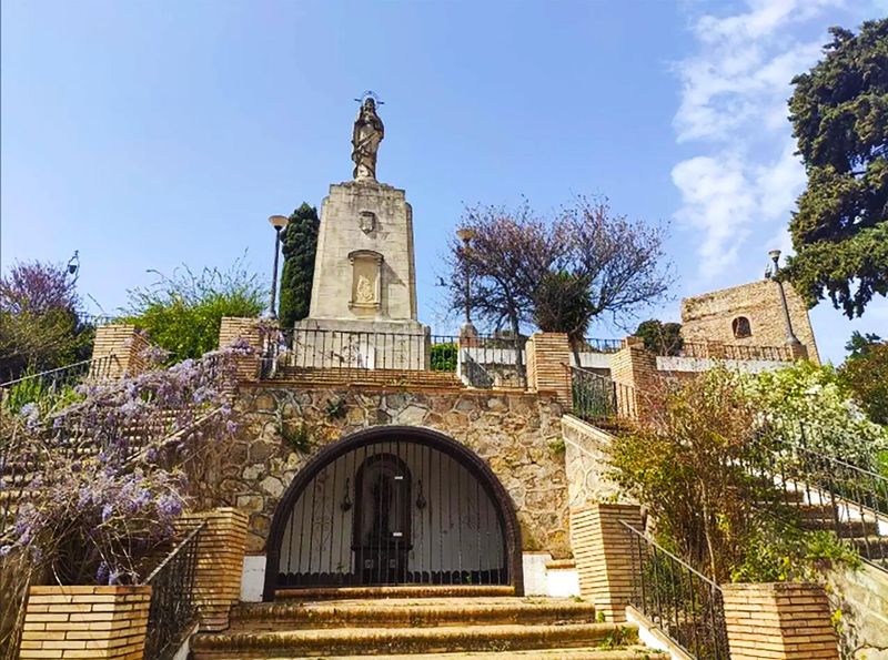 Foto 4122a0b3-b210-47a4-bded-c4f4d3b24b06. Casa adossada a Constantina