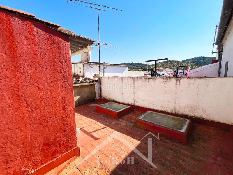 Foto d9da486d-b1d0-48b4-a3bf-2e04ca6451e9. Casa adossada a Constantina