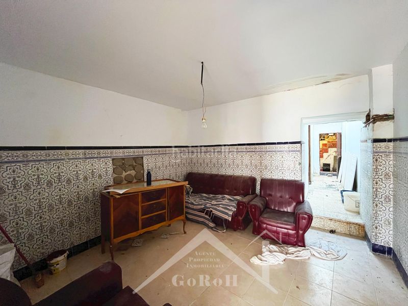 Foto f35ed3d1-67ff-4c06-962b-5f21a6781a3f. Casa adossada a Constantina