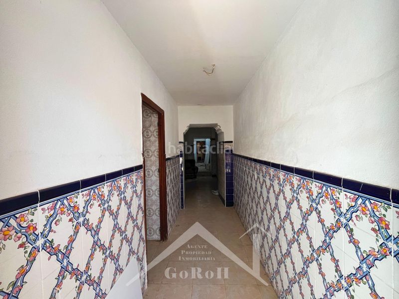 Foto f4ef9184-deb9-4b03-890a-450382790889. Casa adossada a Constantina