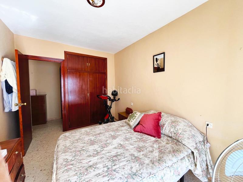 Foto c2f18132-78d6-4310-a153-e221b8d863f6. Semi detached house in Castilblanco de los Arroyos