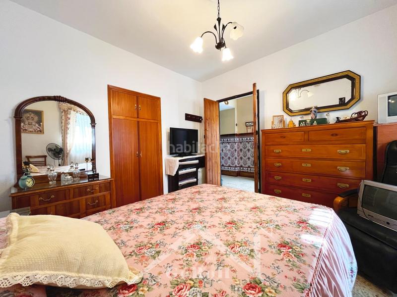 Foto ce50bcfb-19e2-41c9-bd00-5bc41bfb1843. Semi detached house in Castilblanco de los Arroyos