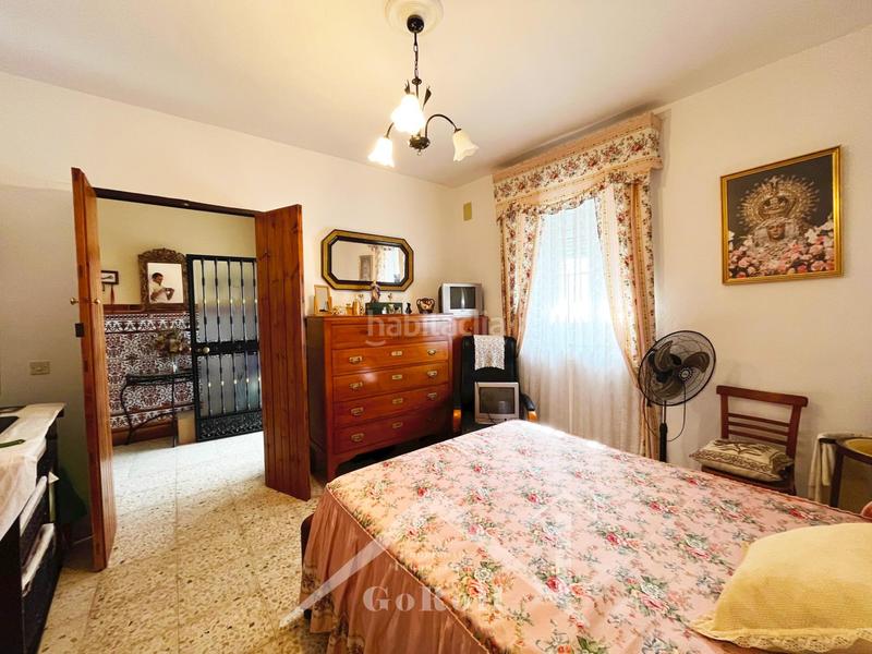 Foto f5e75d14-887c-45cf-b0a8-d16a18036b38. Semi detached house in Castilblanco de los Arroyos