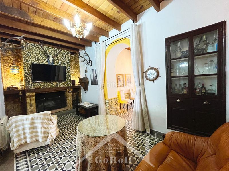 Foto 62dfce9a-8666-4e1e-833d-06f0be2d2323. Casa a schiera con riscaldamento parcheggio in Almadén de la Plata